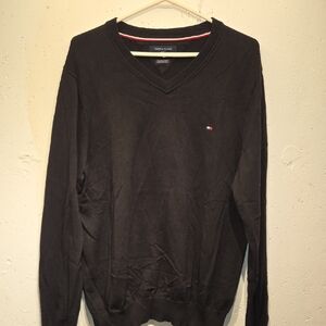 Tommy Hilfiger Men's Black V-Neck Sweater (Large)